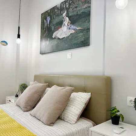 Near Acropolis New 2 Bedrooms In Koukaki Athens