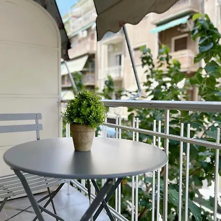 Apartment Near Acropolis New 2 Bedrooms In Koukaki Athens